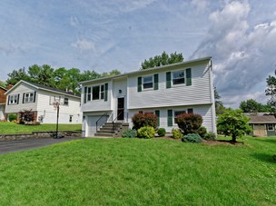 203 Deerfield Ct., Voorheesville, NY